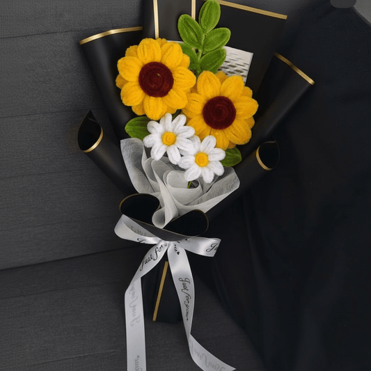 Dhoop aur Chaandni Bouquet - Bloom Forever Studio