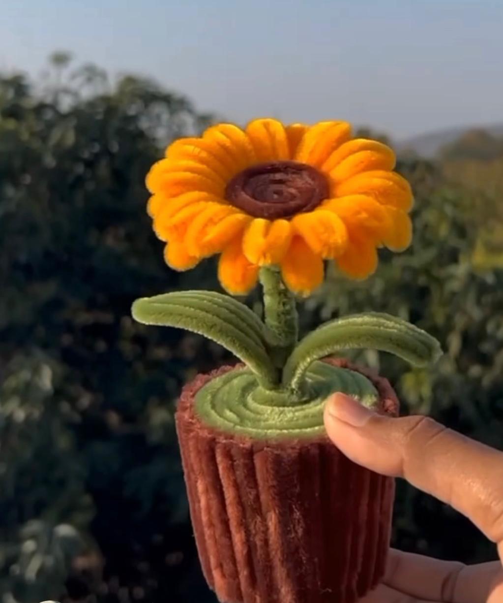 Handmade Sunflower Pot - Bloom Forever Studio